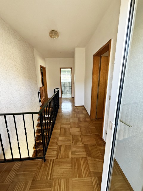 Flur OG (Klein) Haus Hergersweiler