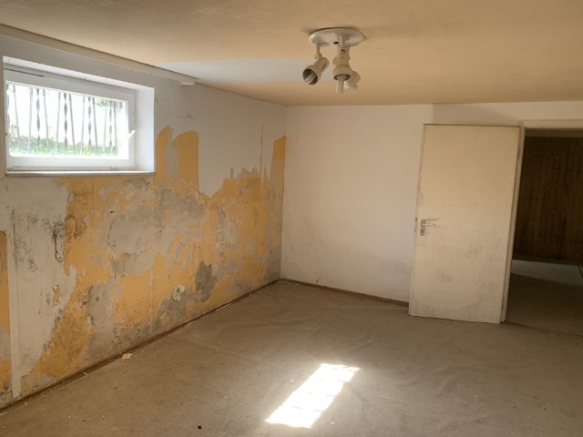 Keller 2 (Klein) Haus Berg