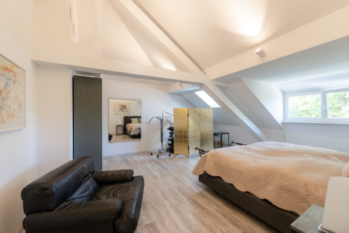 Schlafzimmer 1 DG (Klein) Haus Karlsruhe